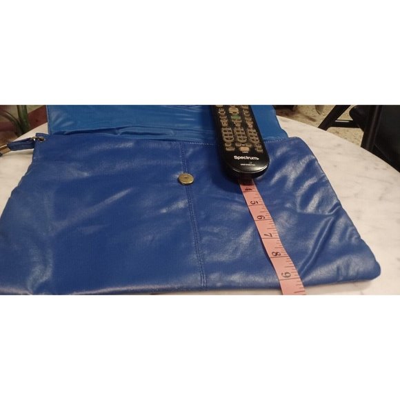 Vintage Bright Blue Faux Leather Large Clutch Purse Retro 60s Look Big Button - Picture 5 of 9